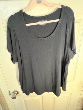 Rachel Zoe Black Scoop Neck Women’s Tee